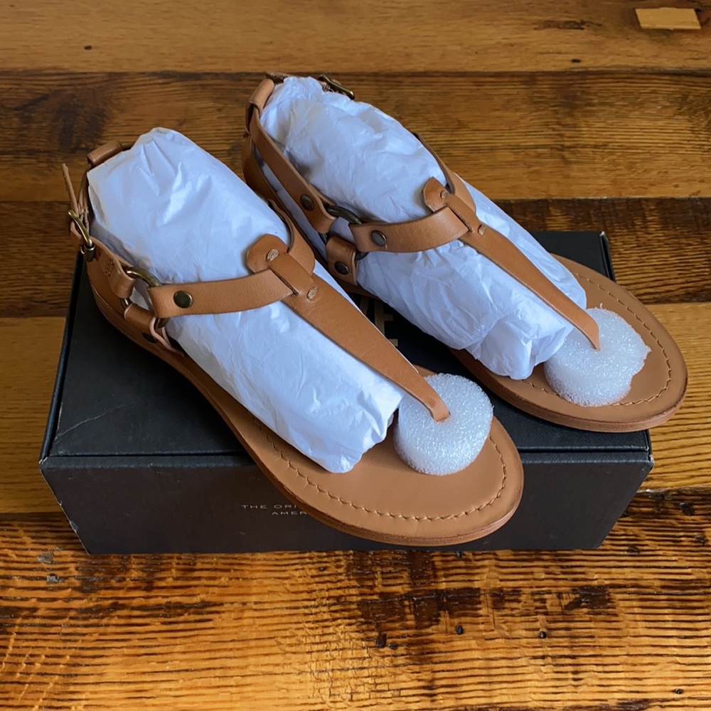 Frye Rachel Ring T Strap Sandal - Picture 5 of 8